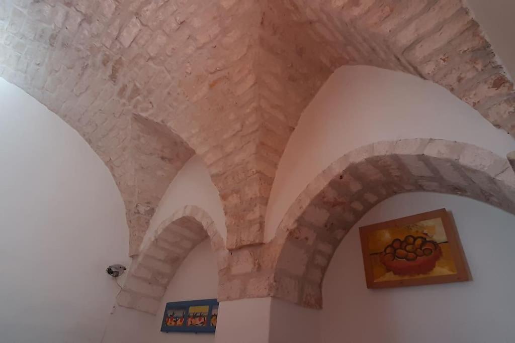 Dimora Lavinia Casa Vacanze Centro Storico ออสตูนี ภายนอก รูปภาพ