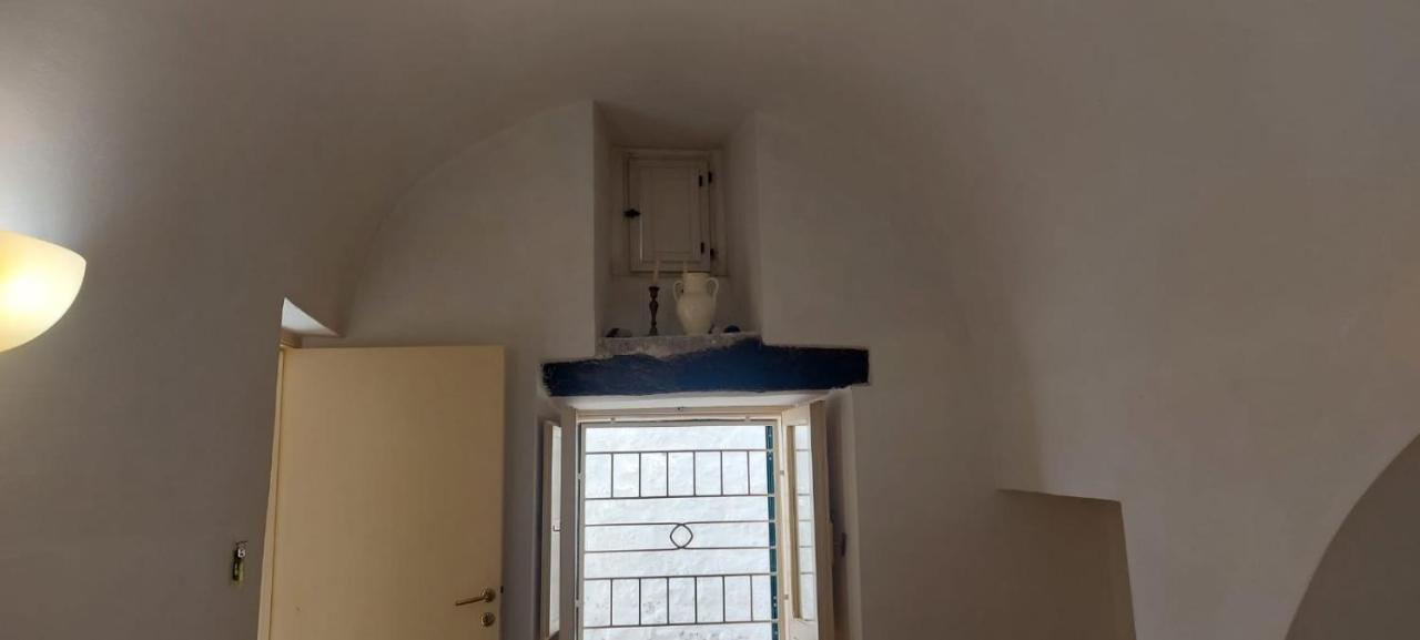 Dimora Lavinia Casa Vacanze Centro Storico ออสตูนี ภายนอก รูปภาพ