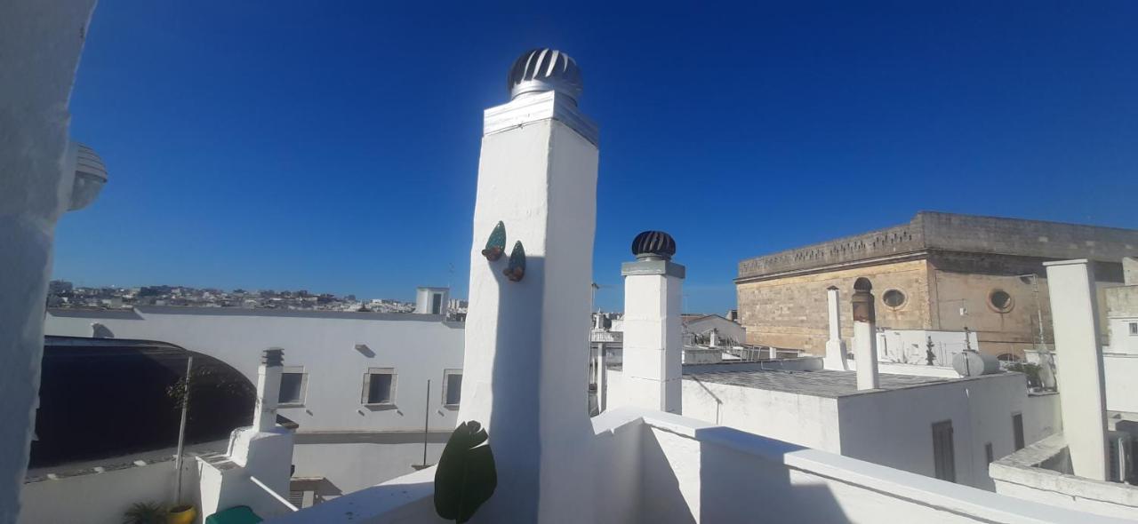 Dimora Lavinia Casa Vacanze Centro Storico ออสตูนี ภายนอก รูปภาพ