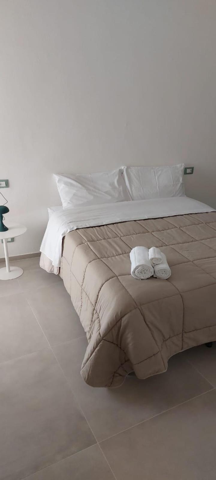 Dimora Lavinia Casa Vacanze Centro Storico ออสตูนี ภายนอก รูปภาพ