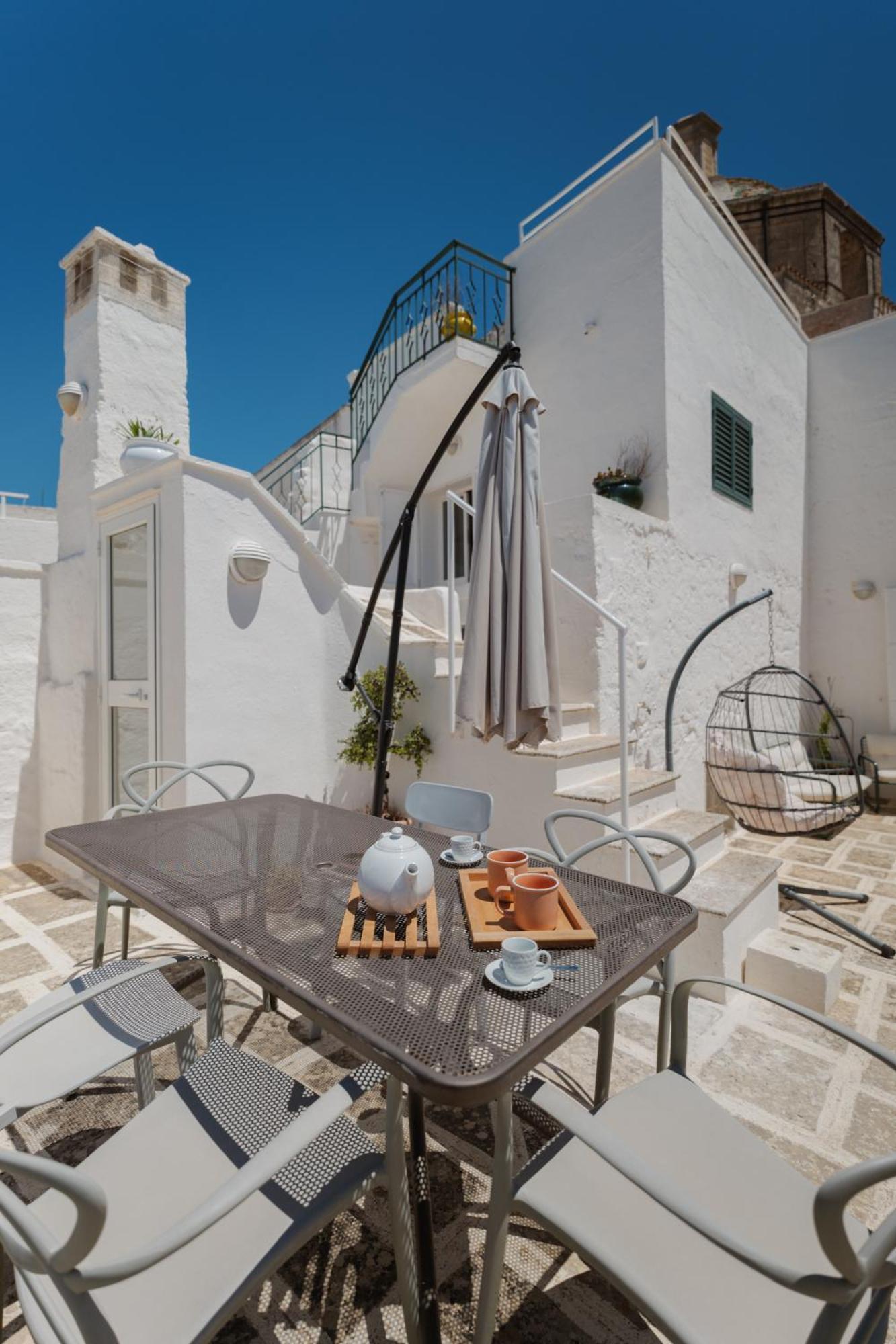 Dimora Lavinia Casa Vacanze Centro Storico ออสตูนี ภายนอก รูปภาพ