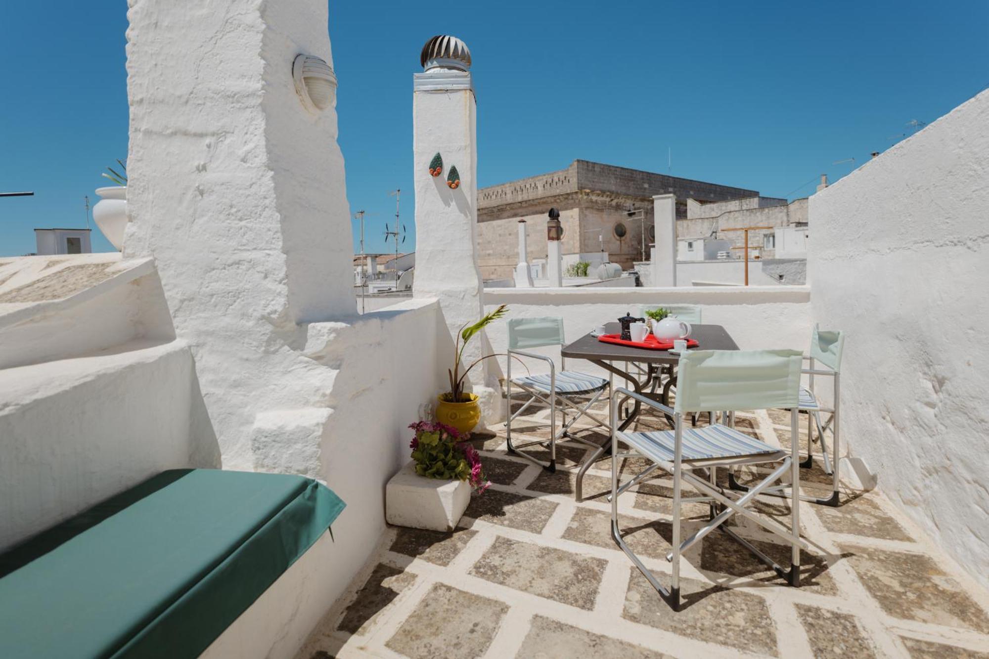 Dimora Lavinia Casa Vacanze Centro Storico ออสตูนี ภายนอก รูปภาพ